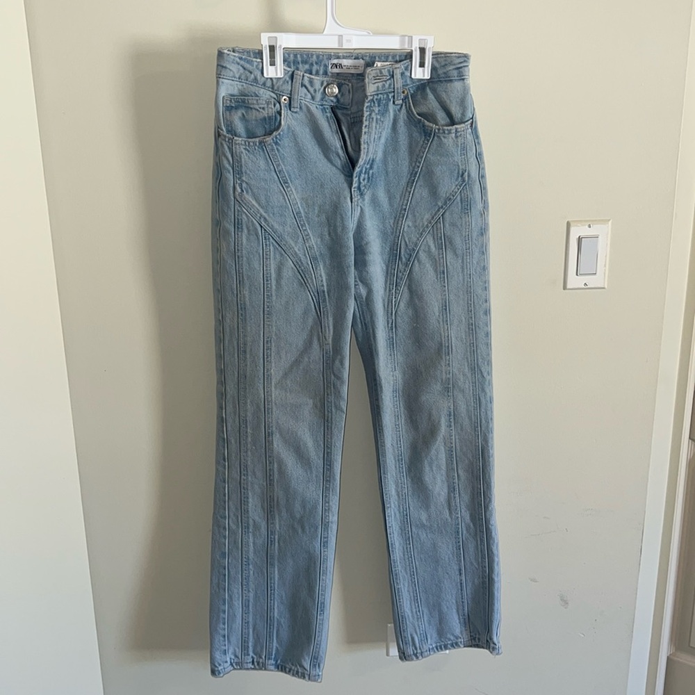 Straight leg jeans with line detail